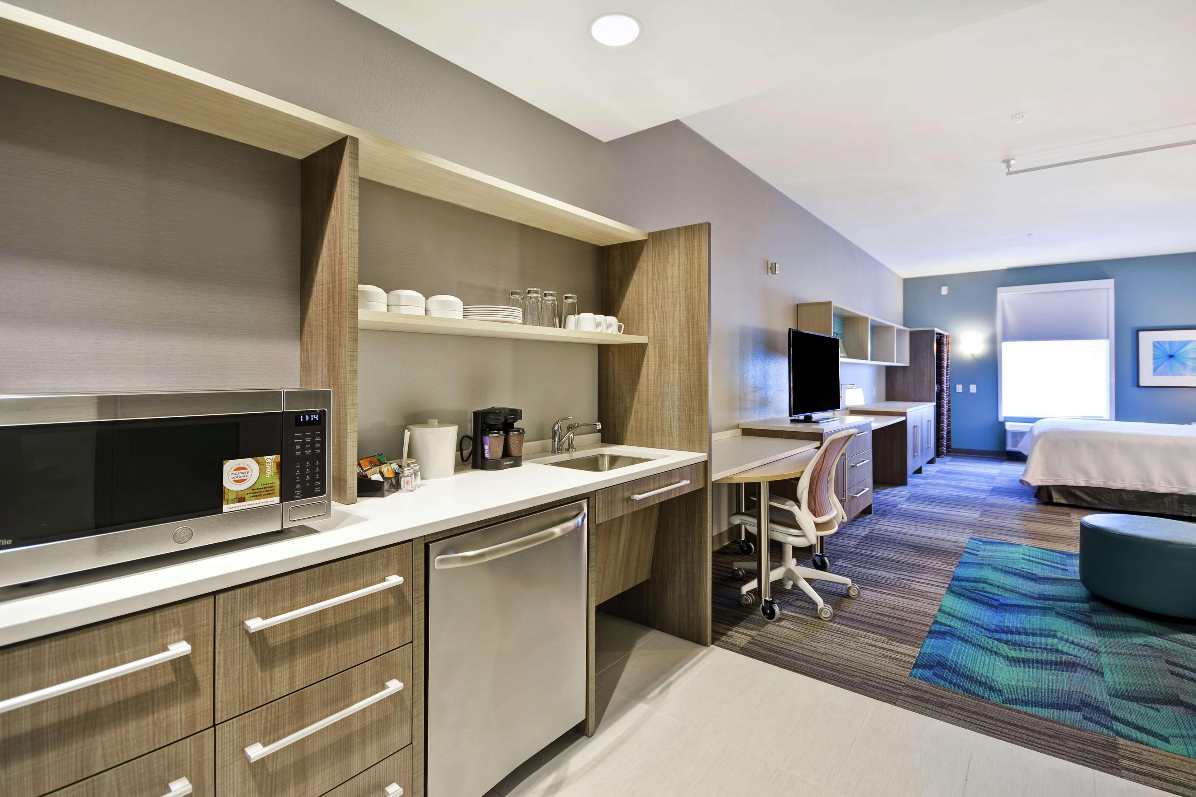 Home2 Suites By Hilton Queensbury Lake George Exteriér fotografie